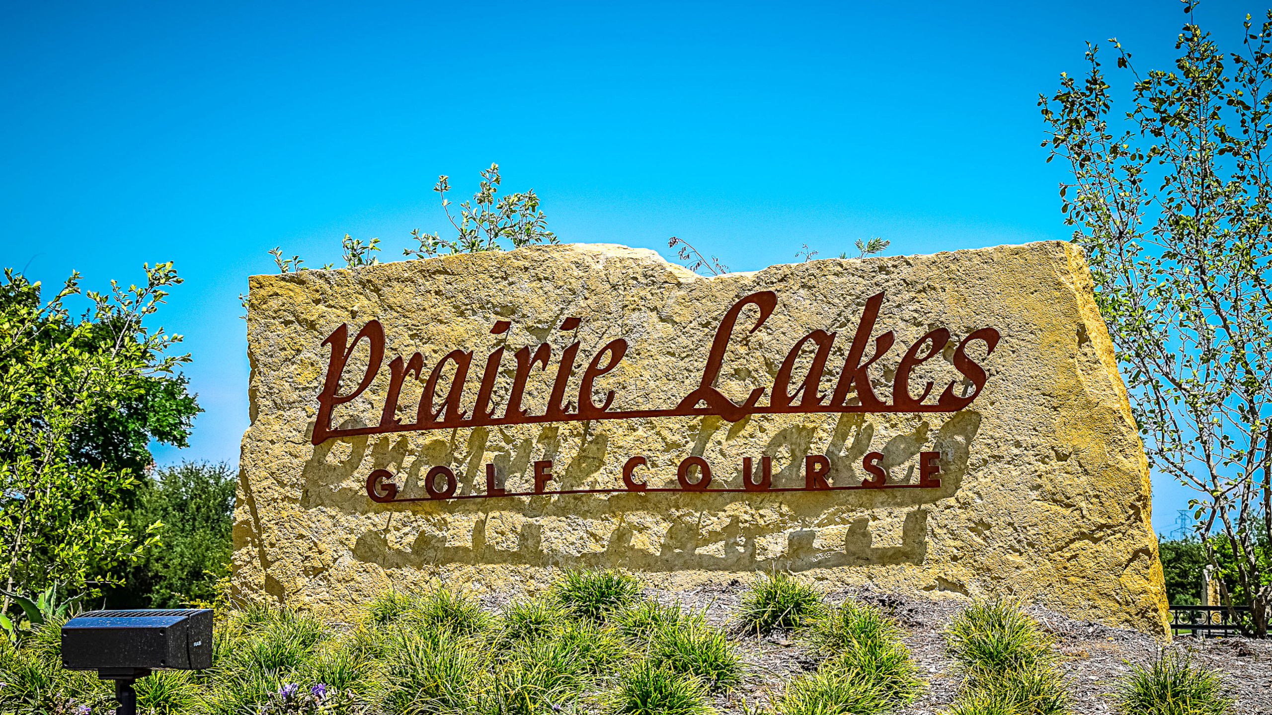 Course view with fairway and water hazards